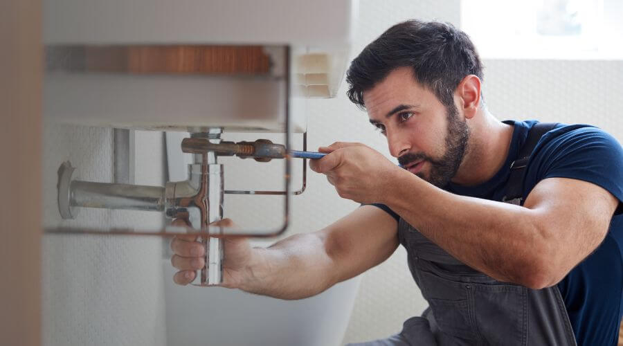 Professional sink repair in Oakwood, OK